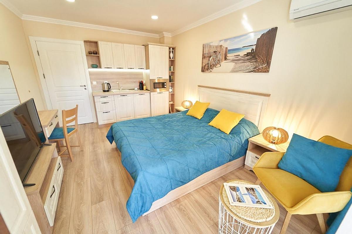 Burgas Beach Resort Apartments מלון דירות