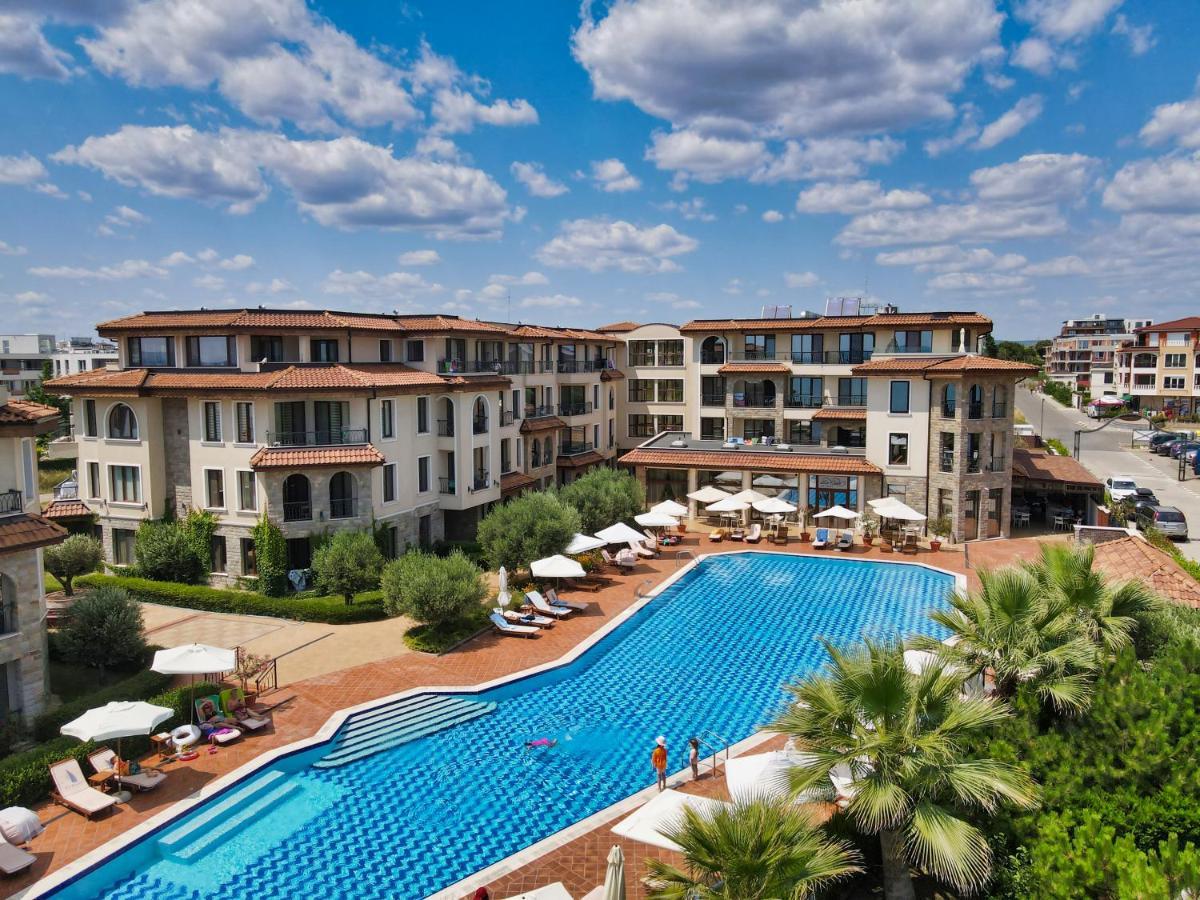 Burgas Beach Resort Apartments 3*